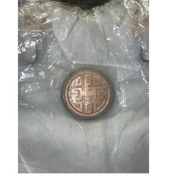 White purse - Picture 2 of 2